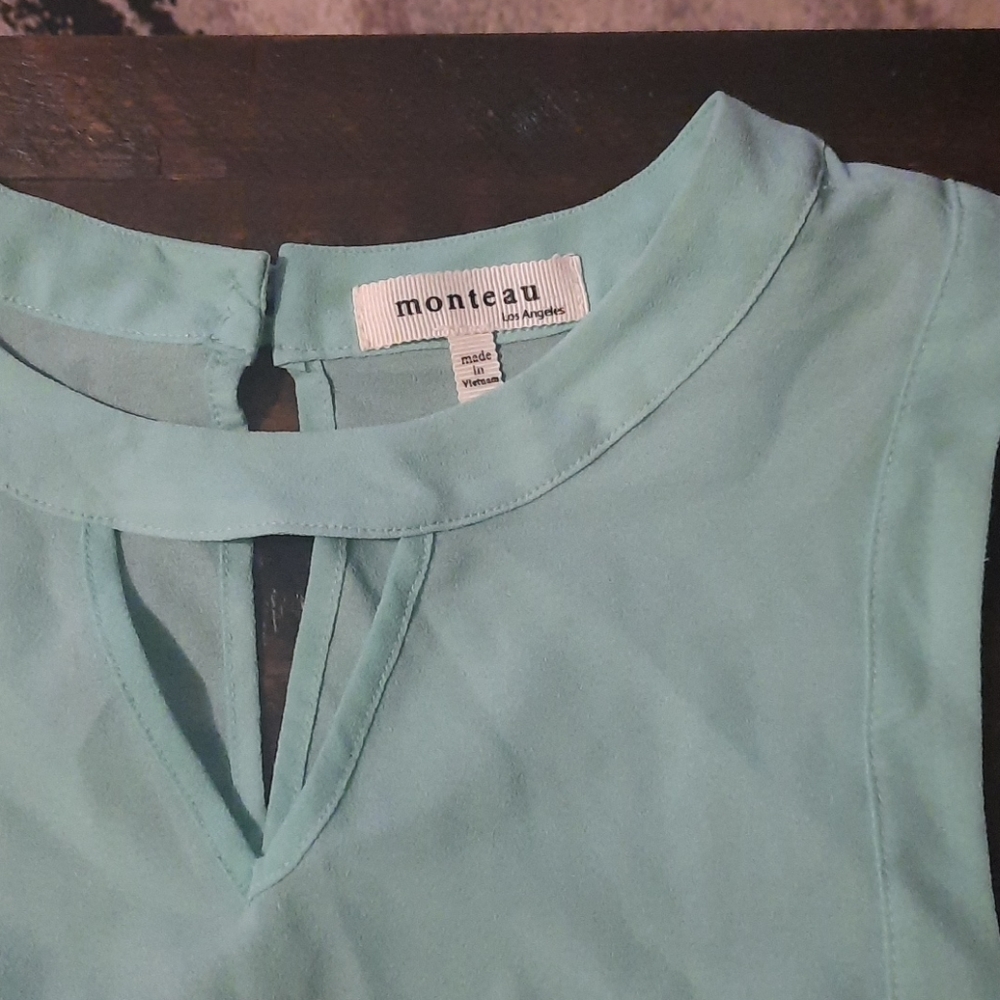 Sleeveless blouse - Picture 2 of 5